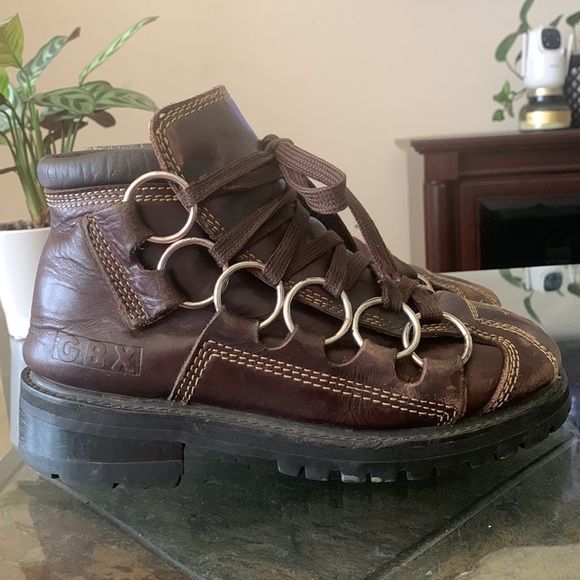 VINTAGE GBX CHUNKY SOLE RING LACE BOOTS - Picture 6 of 13